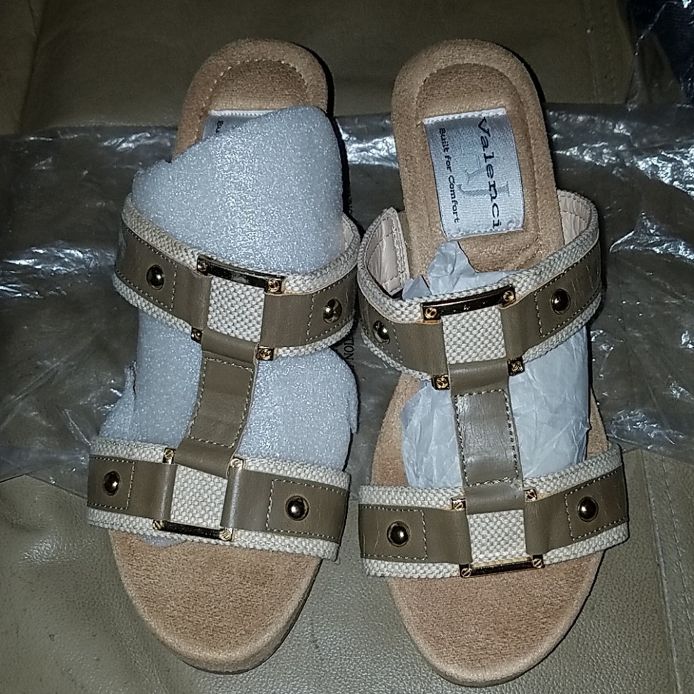 AJ Valenci Wedges